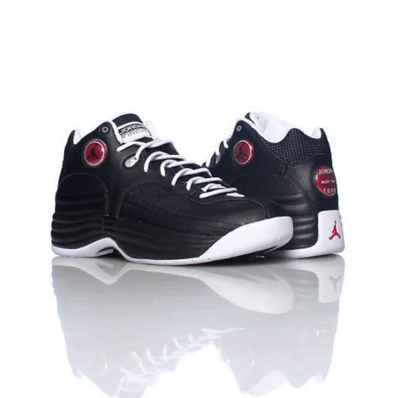 jordan team basketball shoes